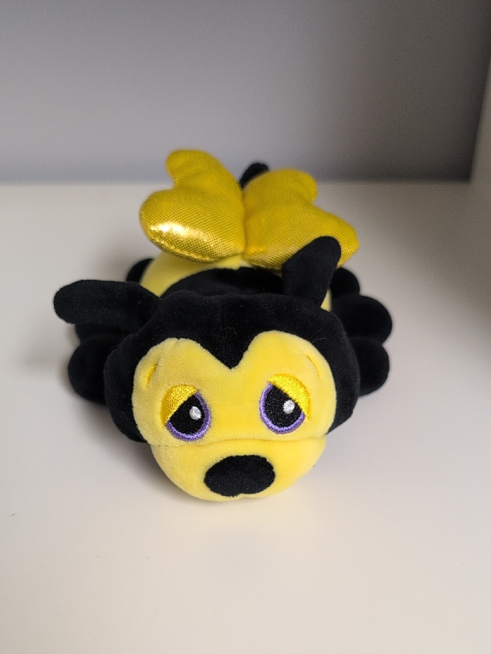 Cutitos Fruititos Buzzito Beeito Bumble Bee Series 4 Orange Plush, 6"